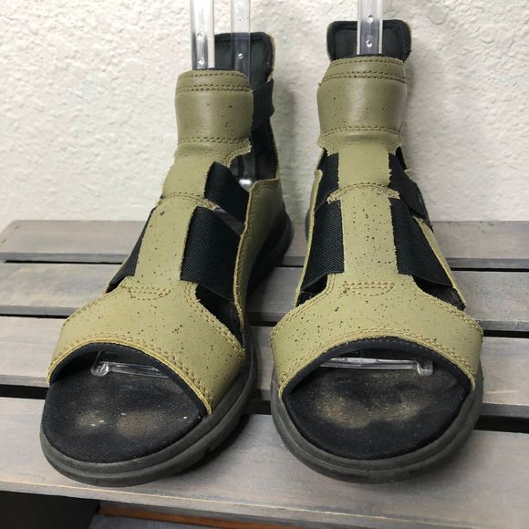 sorel explorer gladiator sandals